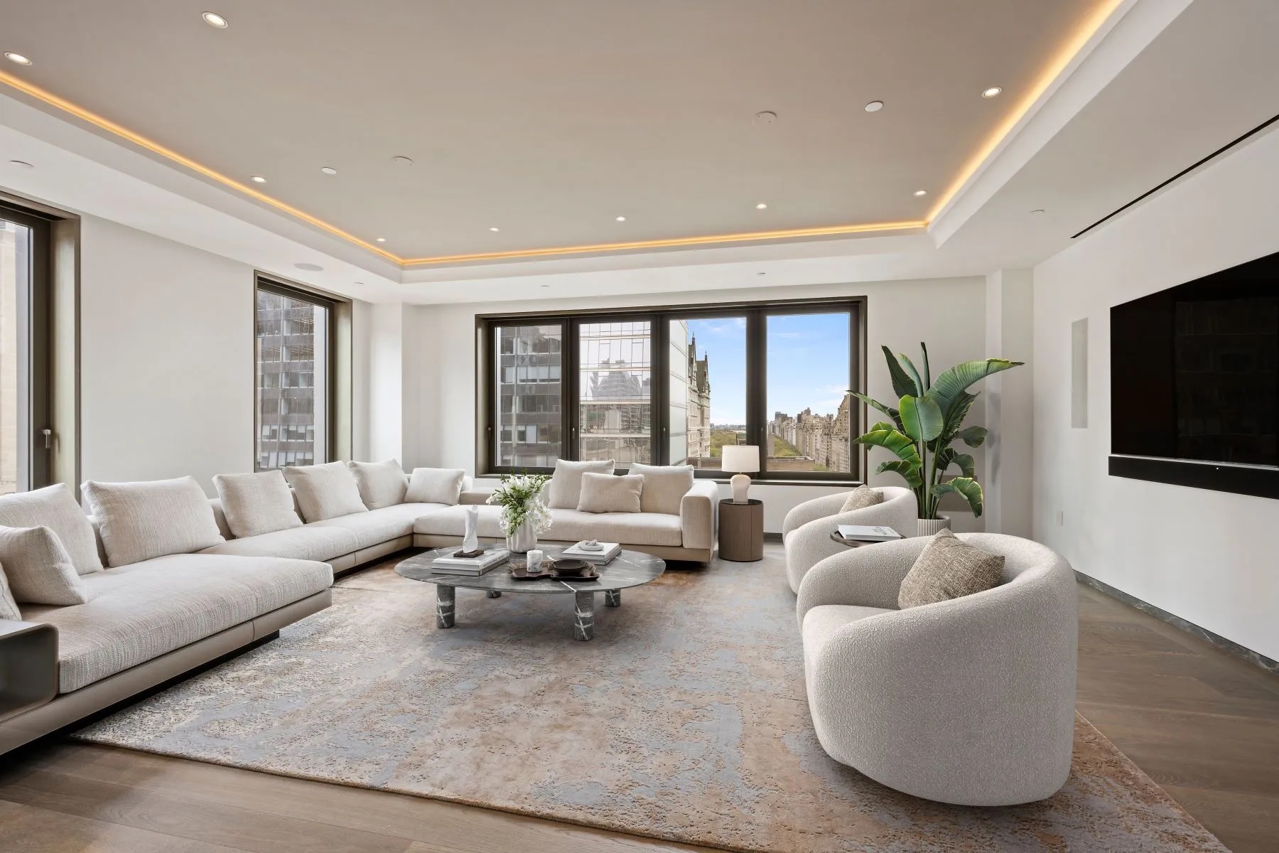 Residence 19B, 730 Fifth Avenue