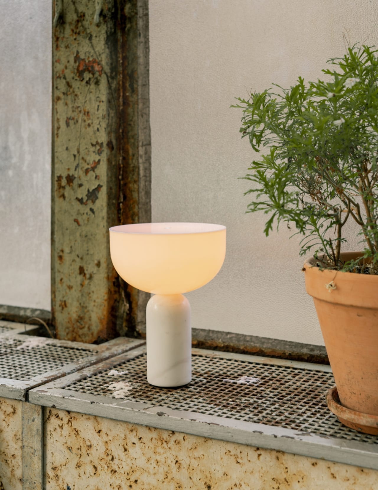 New Works Kizu portable lamp