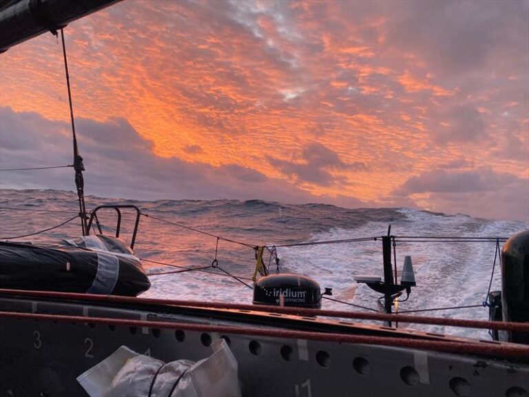 Vendée Globe Tuesday Morning Briefing